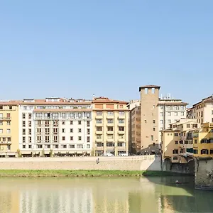 ponte-vecchio-escape-suite.it-tuscanyhotel.com/